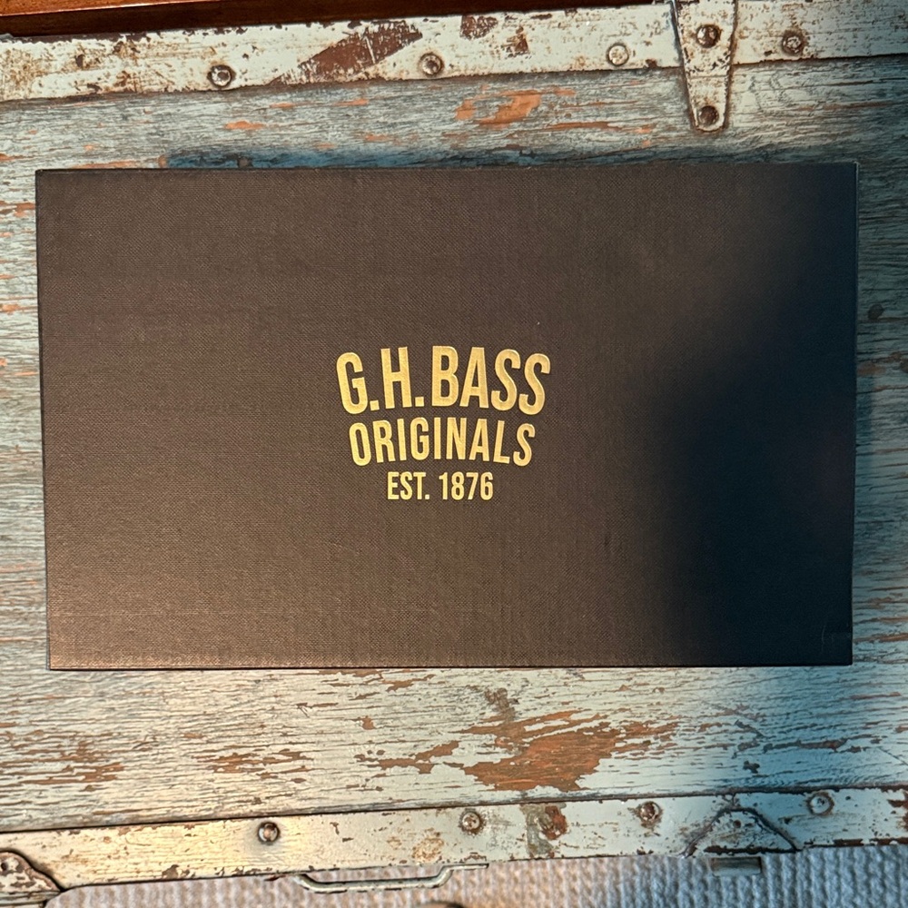 G.H. Bass & Co. Women's Flats - Black
